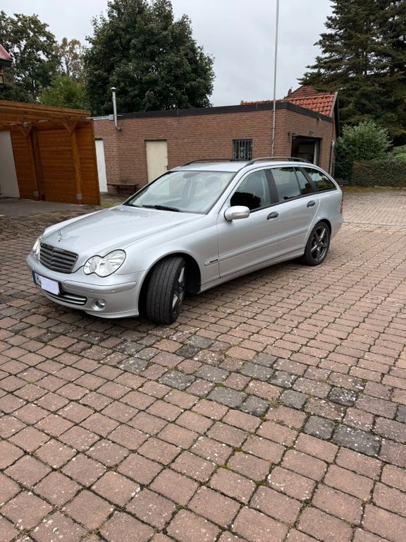 Bild des Angebotes Mercedes-Benz 200 T