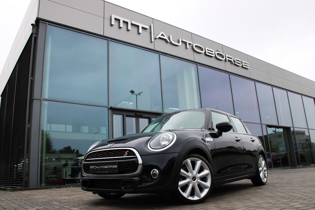 Bild des Angebotes MINI COOPER S * YOURS * 1. HAND/PANO/NAVI/R-CAM + 18"