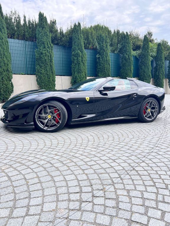 Bild des Angebotes Ferrari 812