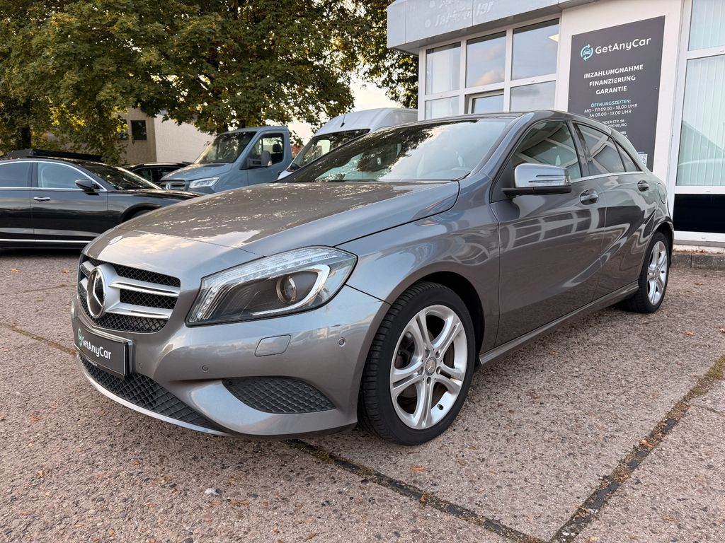 Bild des Angebotes Mercedes-Benz A 180d Urban Automatik+Bi-Xenon+RFK+Nav+Tempomat
