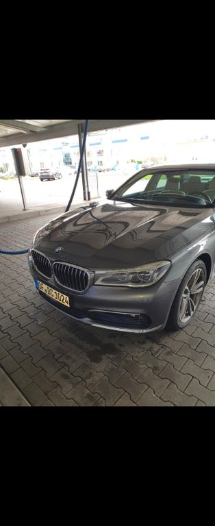 Bild des Angebotes BMW 730d -