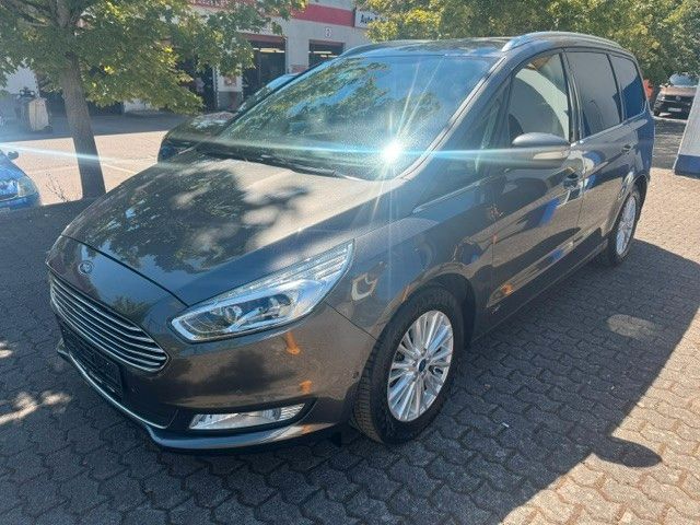 Bild des Angebotes Ford Galaxy Titanium AWD LEDER 7 SITZER LED KAMERA