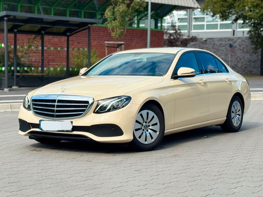 Bild des Angebotes Mercedes-Benz E 200 d Limousine Leder Euro6 Tüv 4/27.