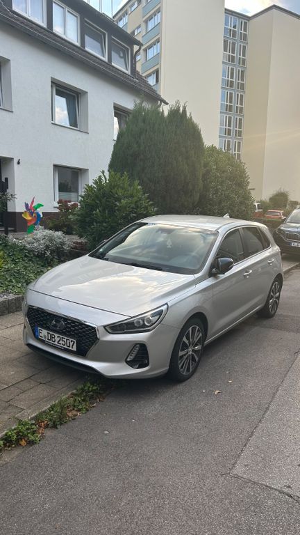 Bild des Angebotes Hyundai i30 1.6 CRDi Intro Edition