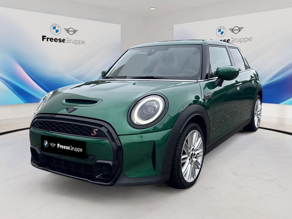 Bild des Angebotes MINI Cooper S RFK LENKRADHZ SPORTSITZE LED SHZ DAB BT