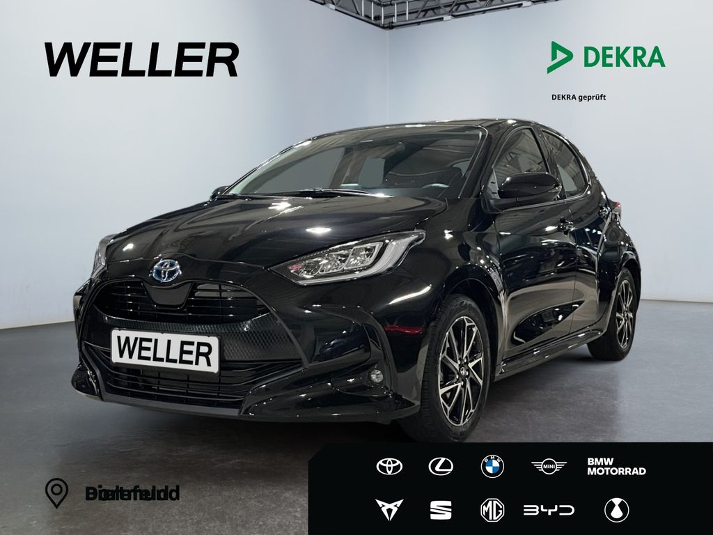 Bild des Angebotes Toyota Yaris Hybrid 1.5 Team Deutschland *LED*SHZ*CAM*S