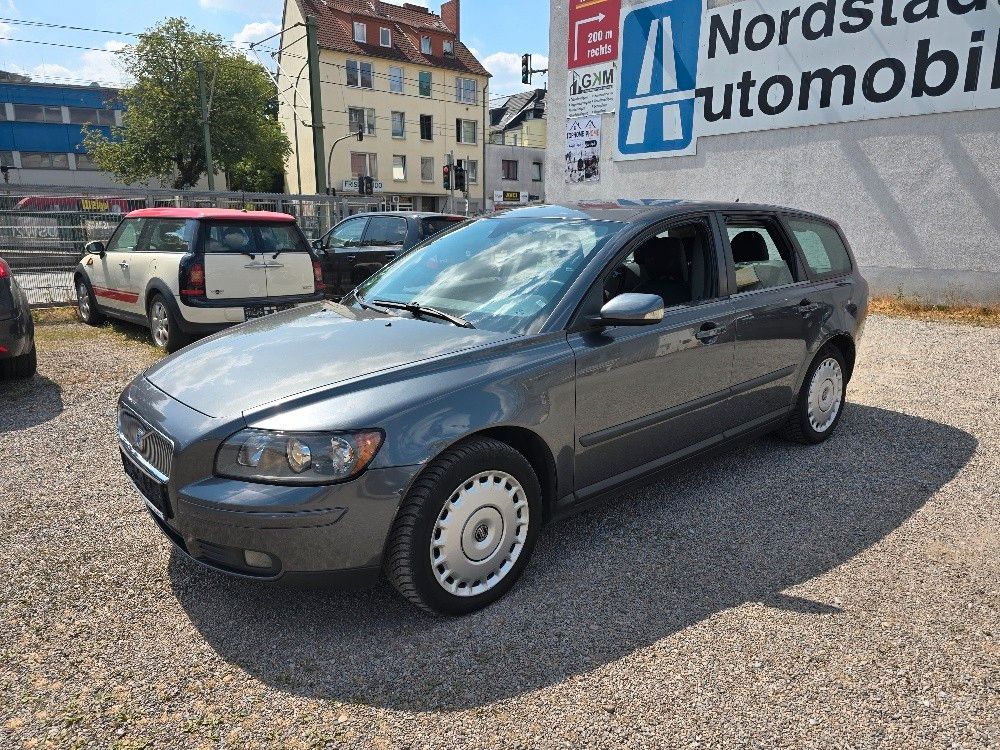 Bild des Angebotes Volvo V50 Kombi 2.4*Klima*Benzin/LPG*Automatik*