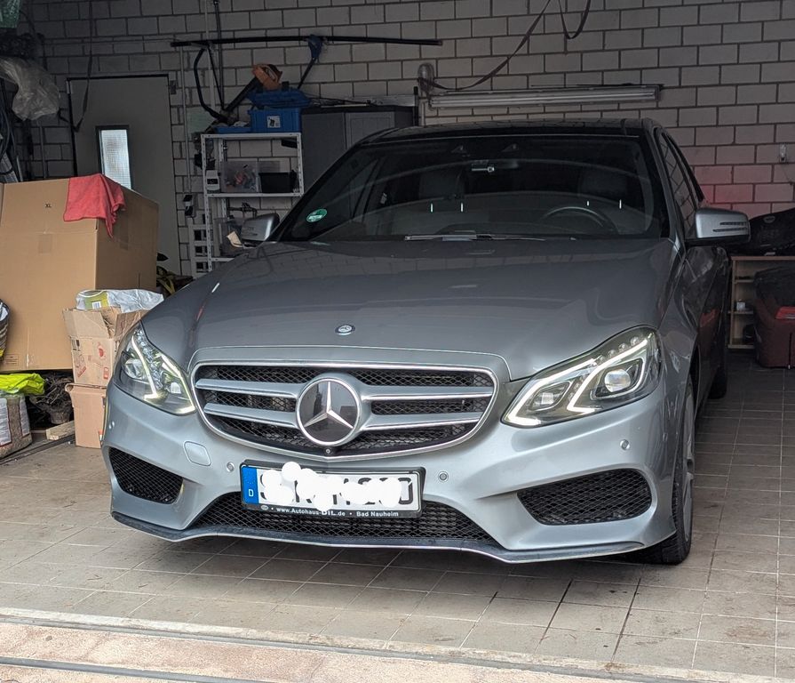 Bild des Angebotes Mercedes-Benz E 350/AMG/4MATIC/AIRMATIC/StHz/H&K/Sitzbelüftung