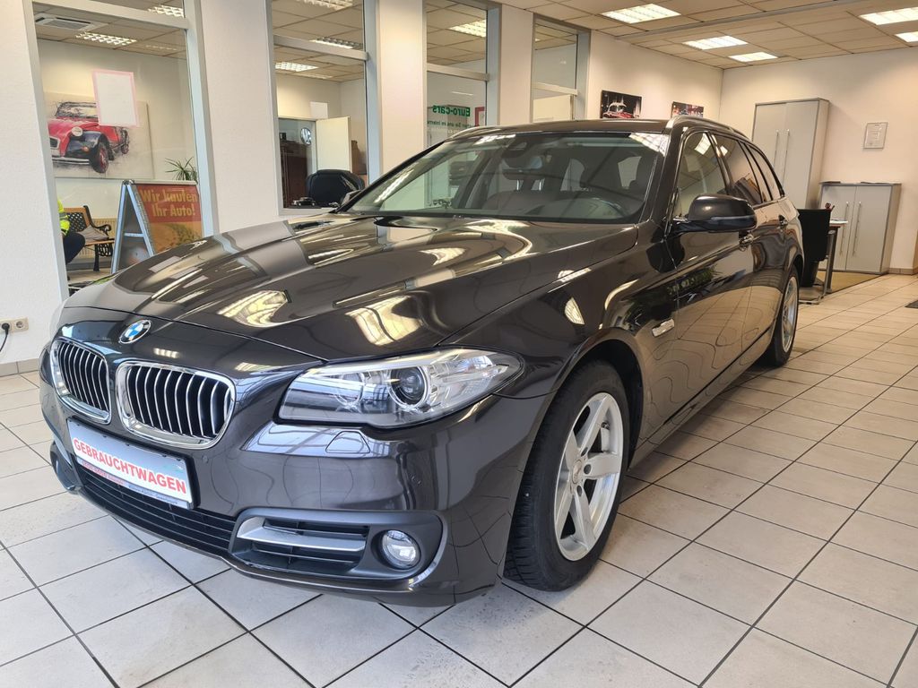 Bild des Angebotes BMW 520 d xDrive / AHK / Bi-XENON / LEDER/1 Hand