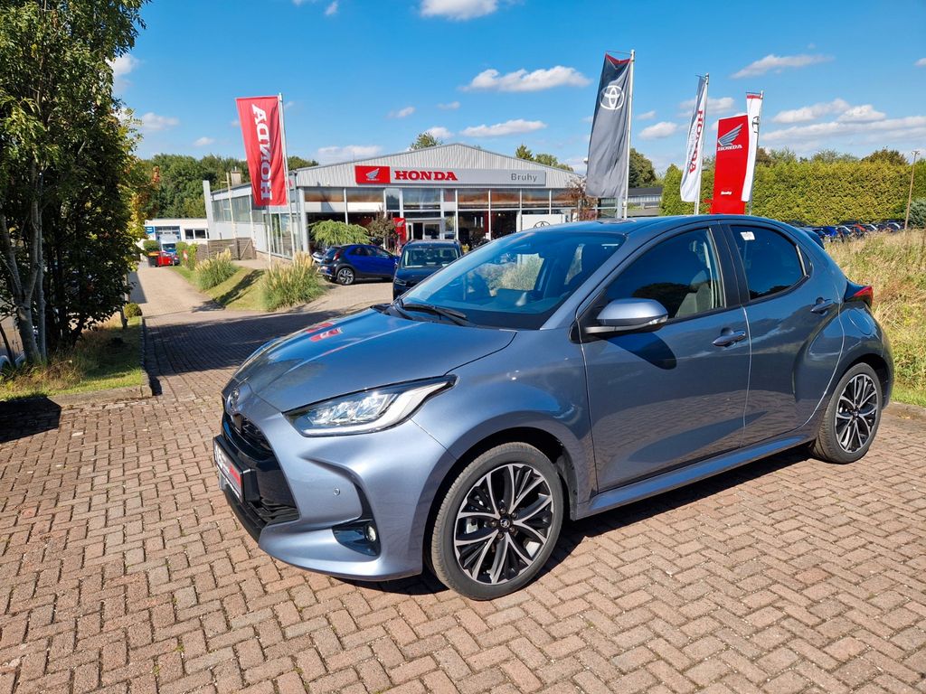 Bild des Angebotes Toyota Yaris Hybrid Teamplayer Technik-P NUR HEUTE