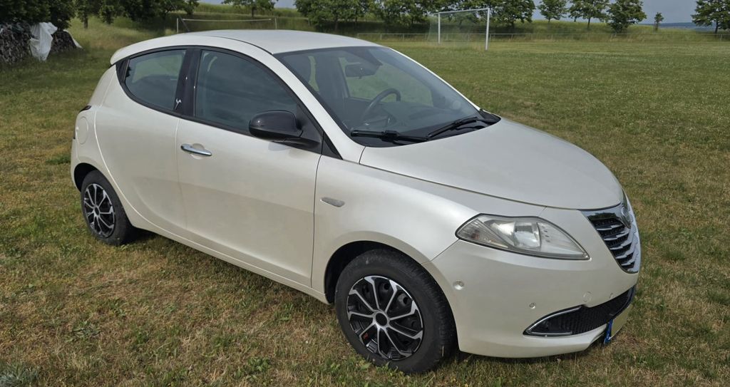 Bild des Angebotes Lancia Ypsilon 0.9 Gold Start&Stopp Gold