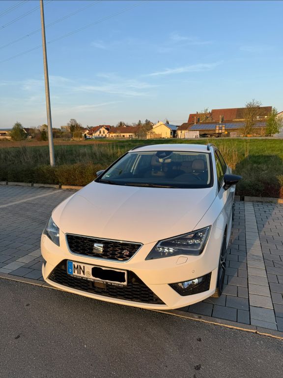 Bild des Angebotes Seat Leon ST 2.0 TDI 135kW Start&Stop FR DSG