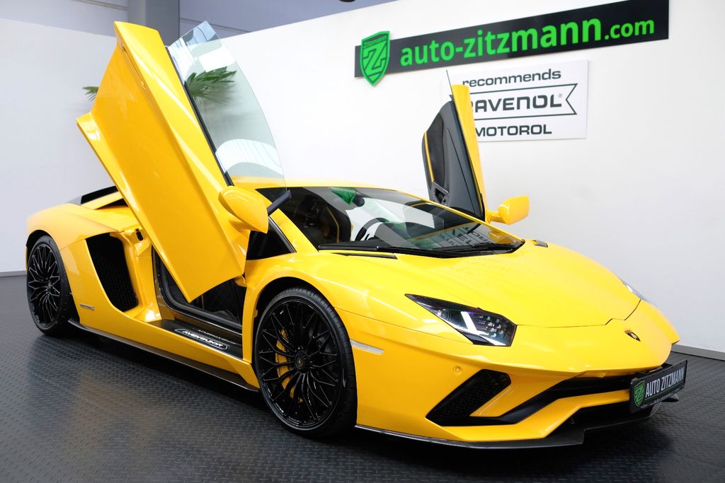 Bild des Angebotes Lamborghini Aventador S/FULL CARBON/LIFT/WARRANTY/SERVICENEU