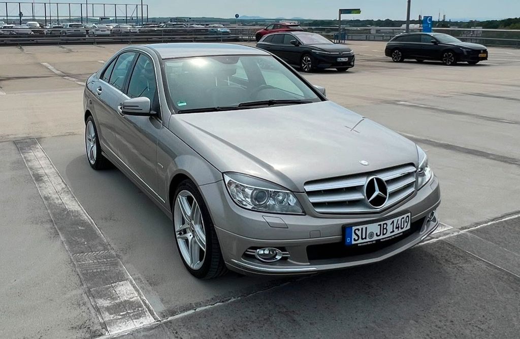 Bild des Angebotes Mercedes-Benz V6 Schalter, 82.000km, Der Beste !