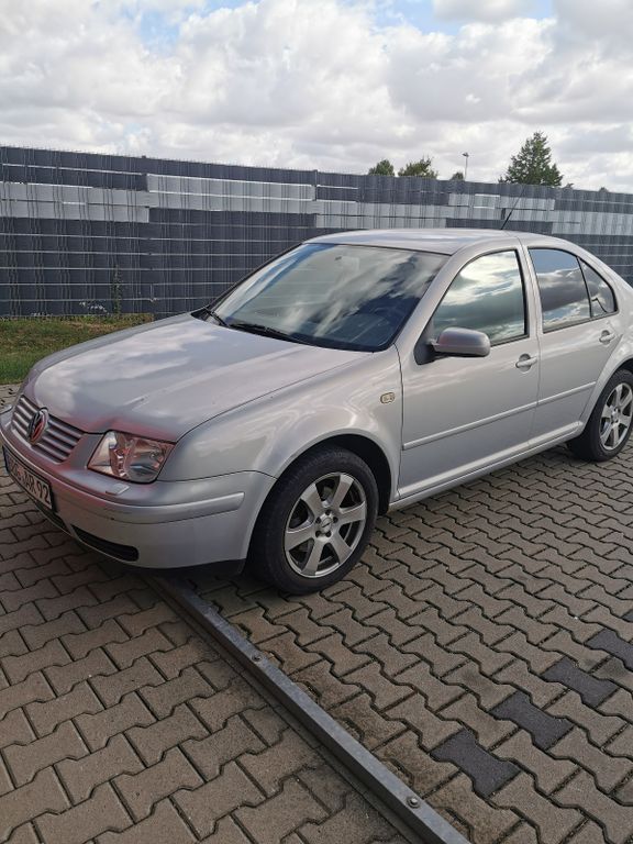 Bild des Angebotes Volkswagen Bora 1.6 Basis Basis