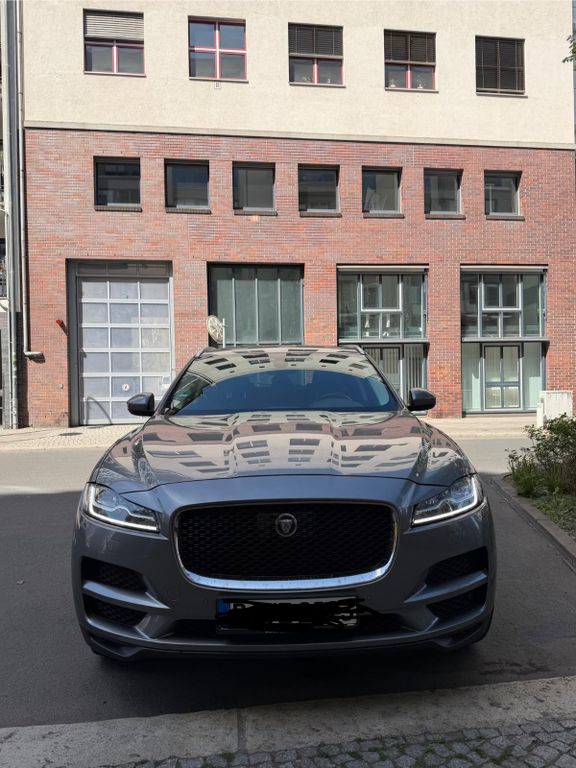 Bild des Angebotes Jaguar F-Pace 20d AWD Pure Automatik Pure