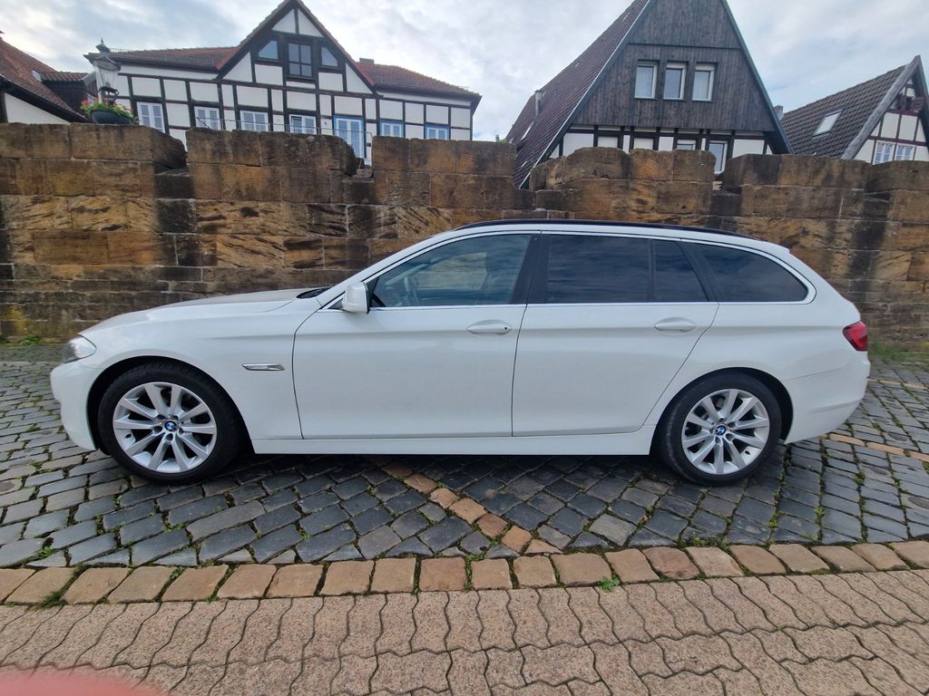 Bild des Angebotes BMW 520d Touring - Leder, Navi, Xenon