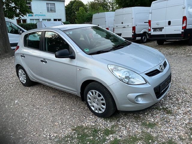 Bild des Angebotes Hyundai i20 Classic 5 Türig Klima SO + WI