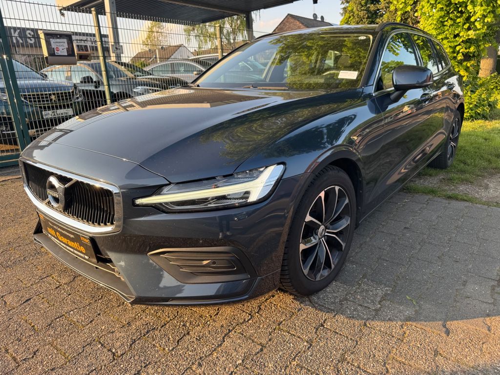 Bild des Angebotes Volvo V60 Kombi Momentum Pro Core*1.Hand*Lenkrad Heizu