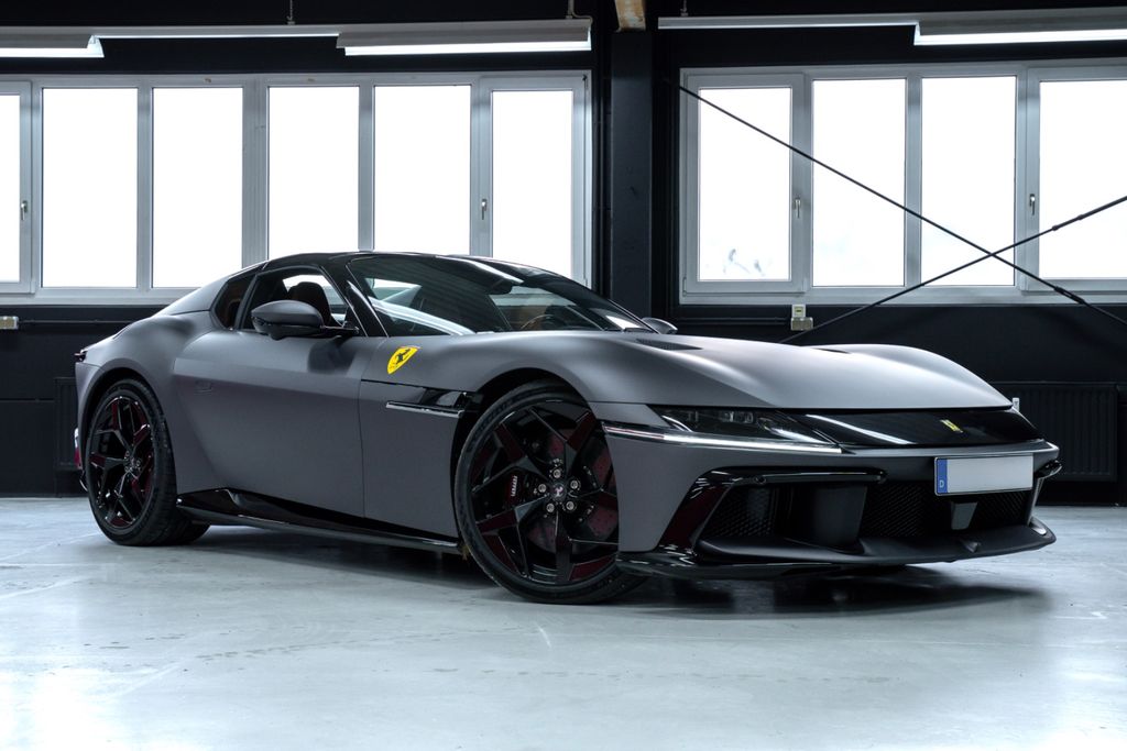 Bild des Angebotes Ferrari 12 Cilindri Spider | Carbon | Matt | Daytona