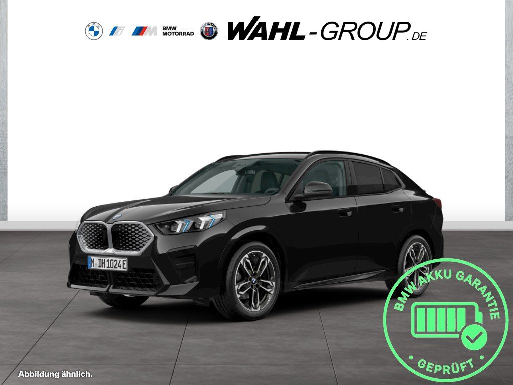Bild des Angebotes BMW iX2 eDrive20 M Sport AHK PREMIUM LED LIVECOCKP+