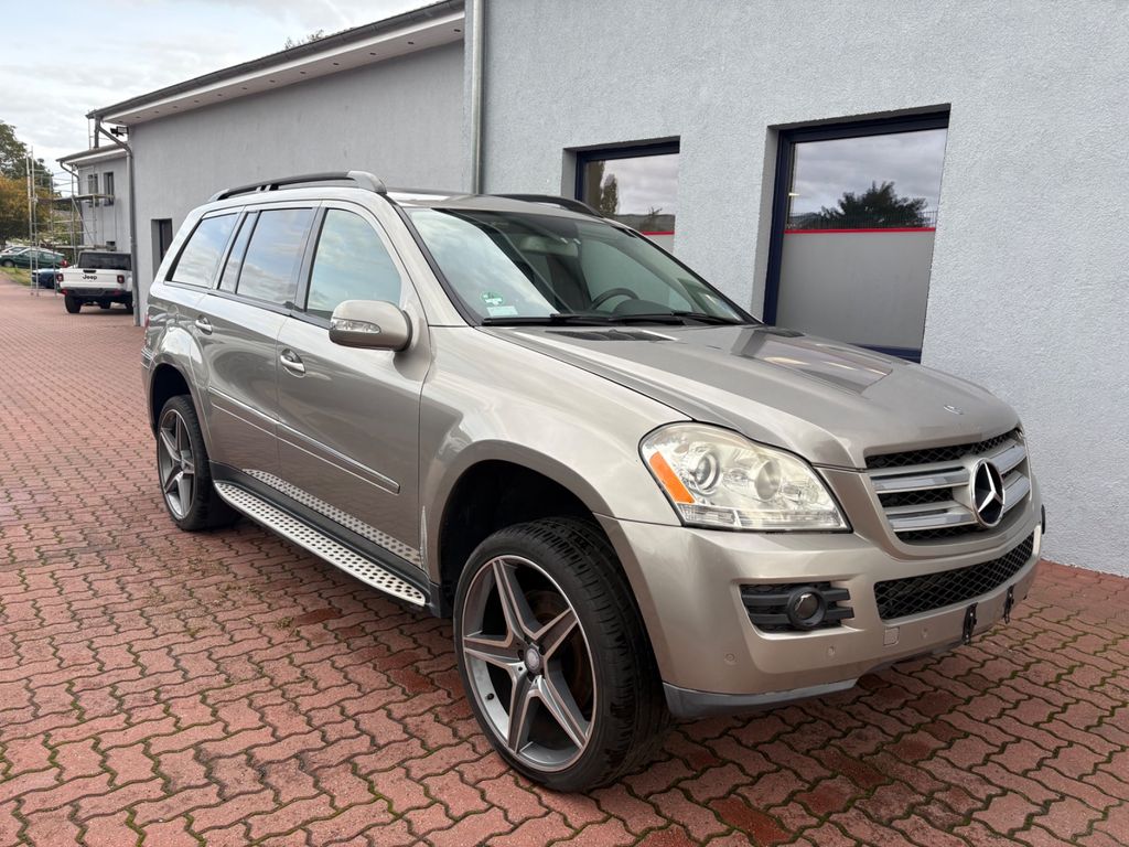 Bild des Angebotes Mercedes-Benz GL 450 4Matic/22" AMG/Luft/7-Sitzer/TV