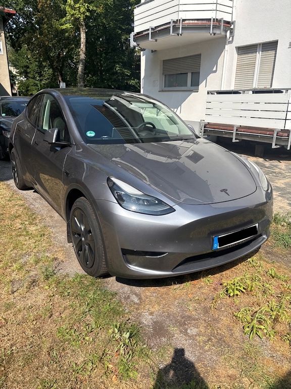 Tesla Model Y Maximale Reichweite RWD , AHK