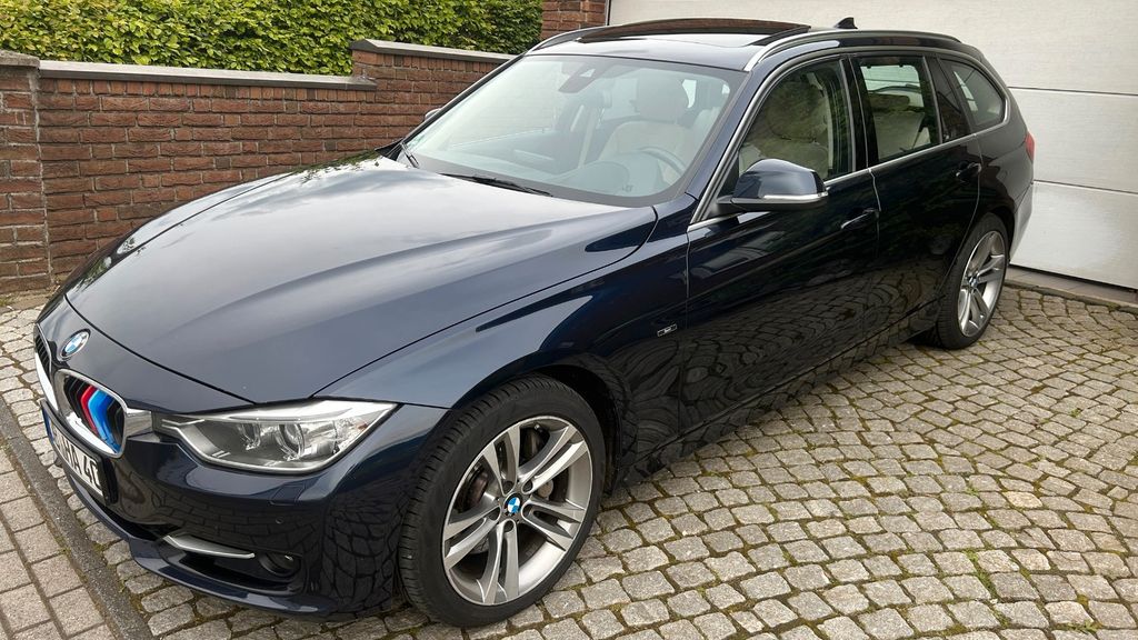 Bild des Angebotes BMW 335d x-Drive Touring /Panoramadach/Leder/Autom.