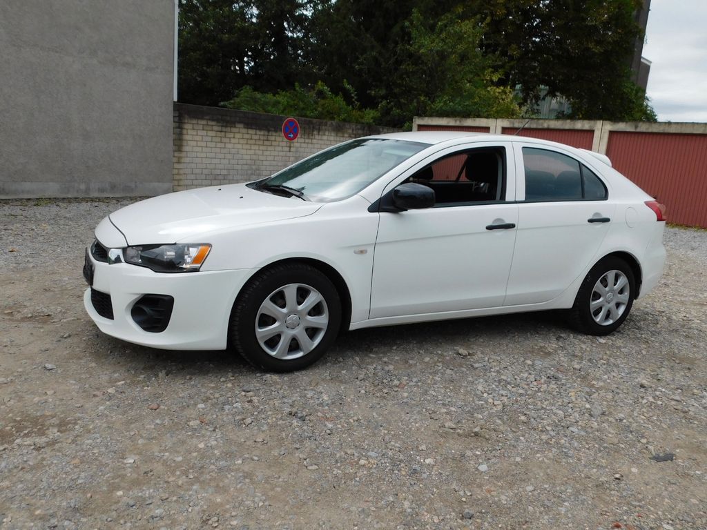 Mitsubishi Lancer Sportback 1.6 ClearTec