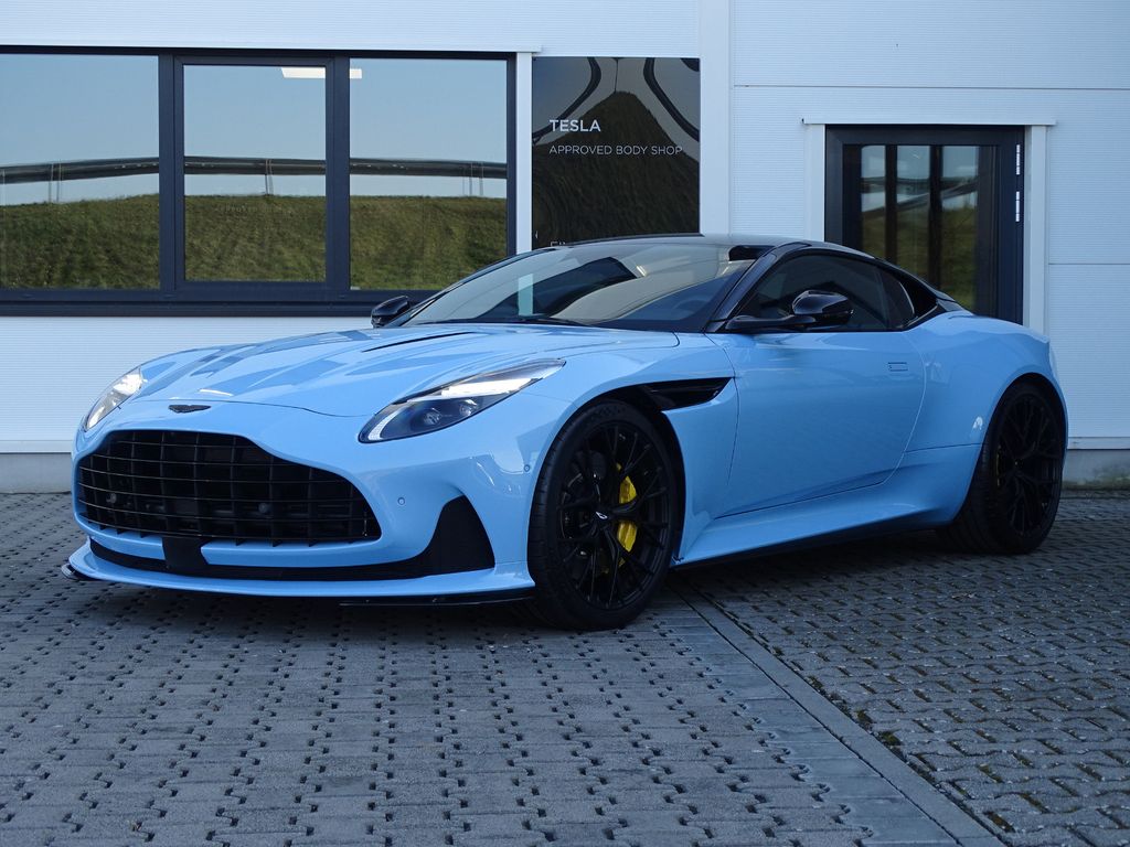 Bild des Angebotes Aston Martin DB12 4.0 V8 Coupé FROSTED GLASS NP: 312.000 €