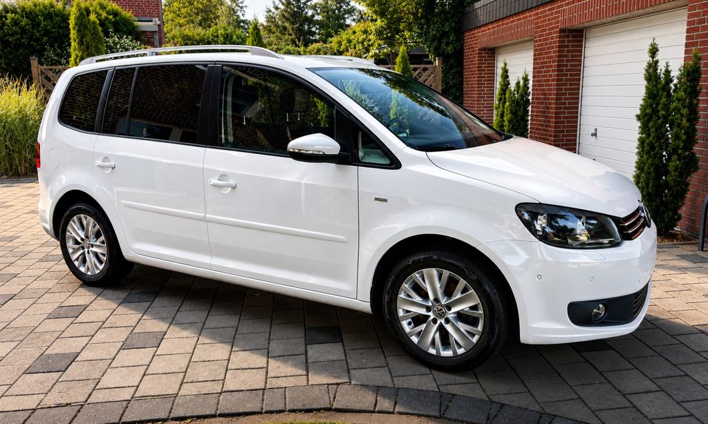 Bild des Angebotes Volkswagen Touran 1.2 TSI LIFE LIFE