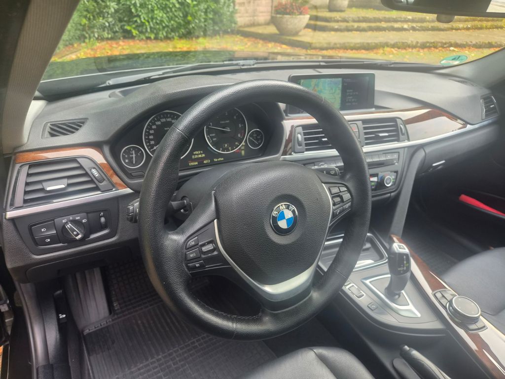 Bild des Angebotes BMW 320d Touring  2. Hand  Scheckheft  Leder