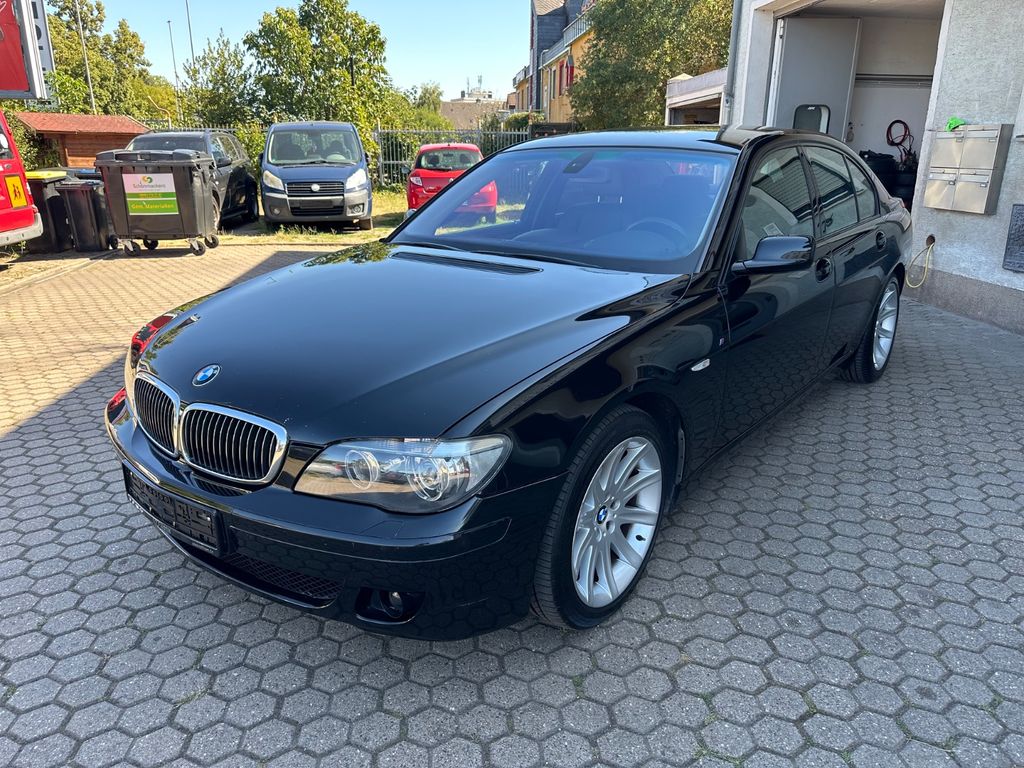 Bild des Angebotes BMW 750  Automatik  Anhängerkupplung TÜV Neu