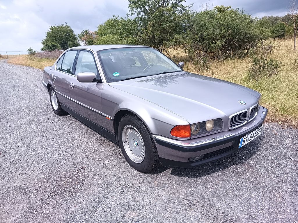 BMW 750i Auto 750i