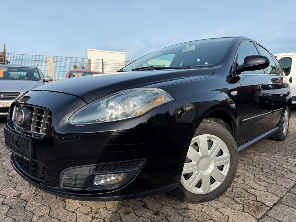 Bild des Angebotes Fiat Croma 2,2i GAZ,Klima,Navi,AHK