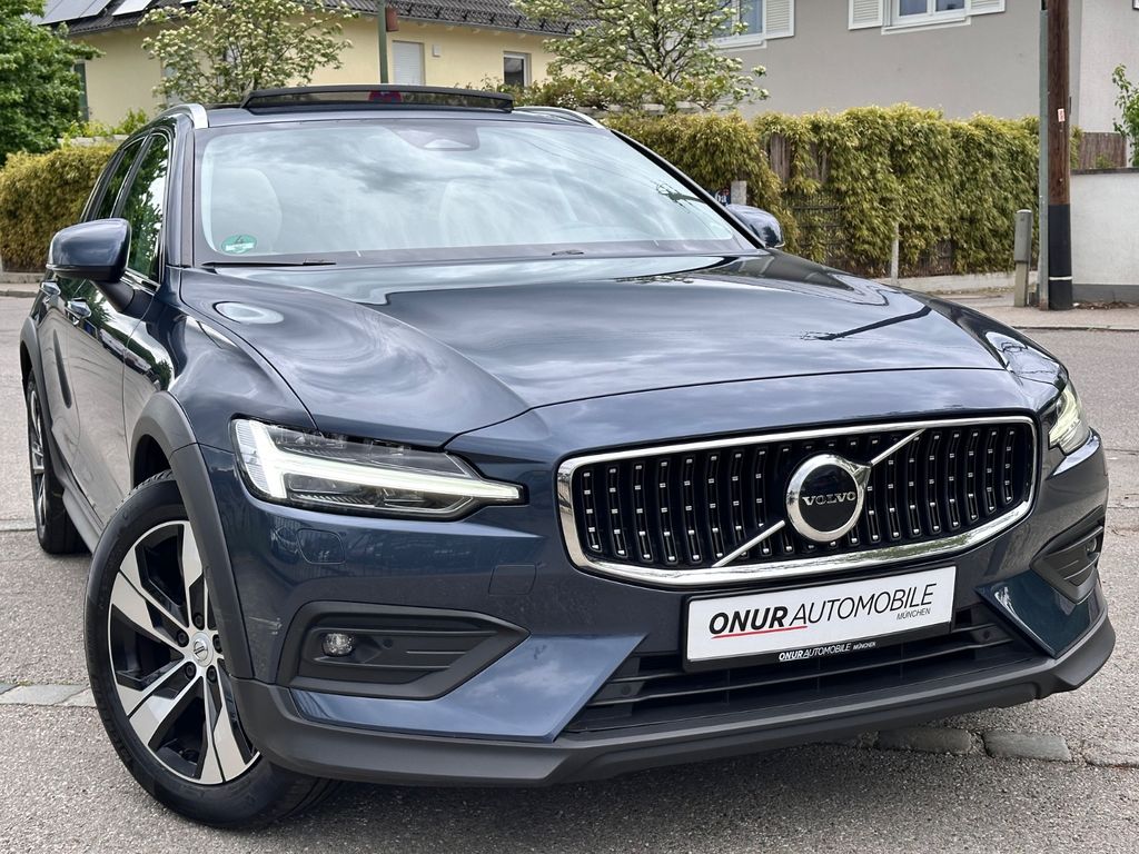 Bild des Angebotes Volvo V60 Cross Country Plus AWD Navi Leder Pano ACC