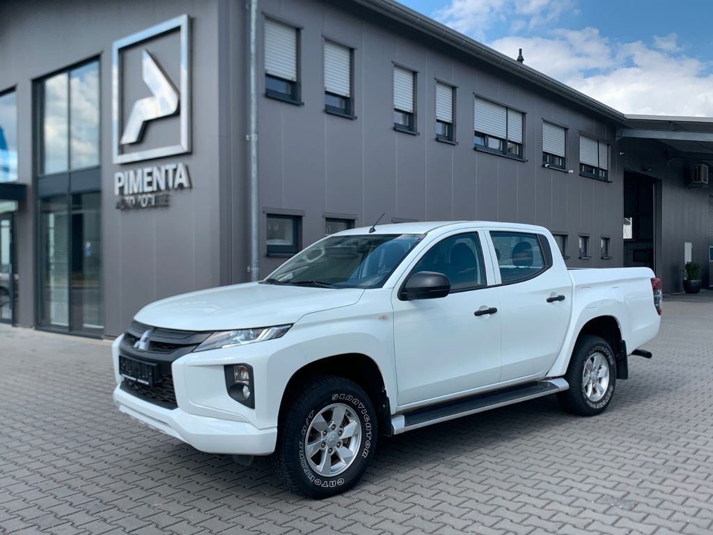 Bild des Angebotes Mitsubishi L200 M-PRO 4x4 AHK 3,1t 220DI-D 5Sitzen AWD