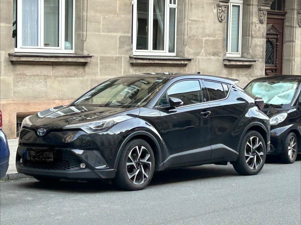 Bild des Angebotes Toyota C-HR 1.8-l-VVTi Hybrid Team Deutschland Team...