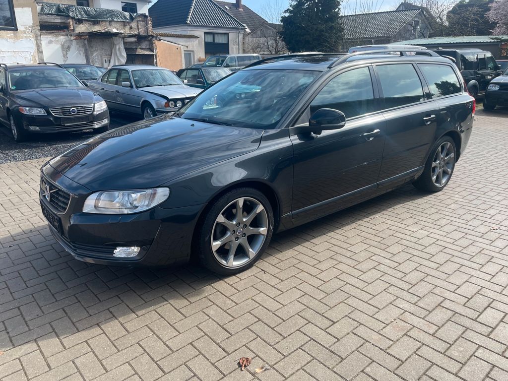 Bild des Angebotes Volvo V70 Kombi D2 Black Edition NAVI,Leder