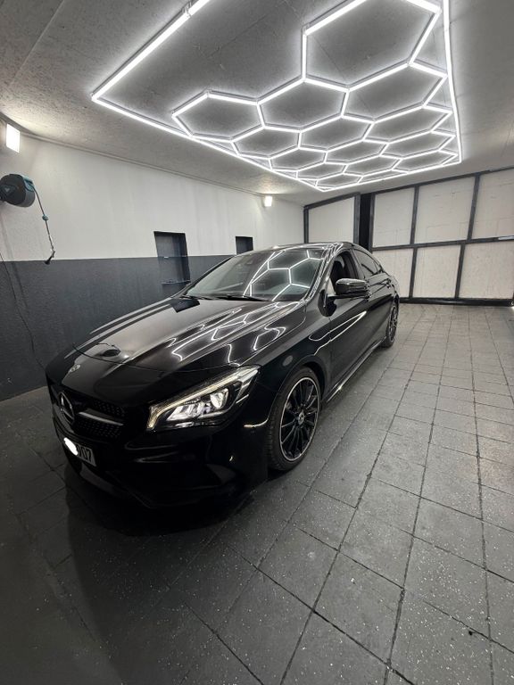Bild des Angebotes Mercedes-Benz CLA 250 AMG Line Night Paket LED Sitzheizung