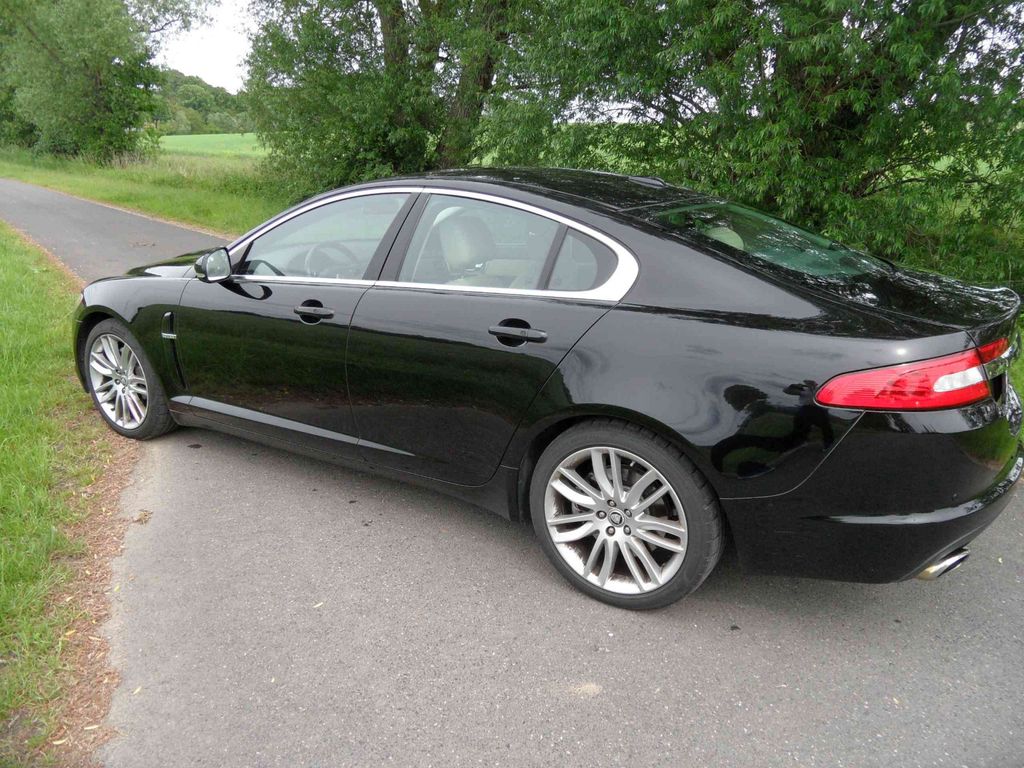 Bild des Angebotes Jaguar XF 5.0 V8 Premium Luxury Premium Luxury