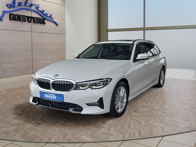 Bild des Angebotes BMW 330d Sport Line Pano/Navi/LED/el.Klappe/Keyless