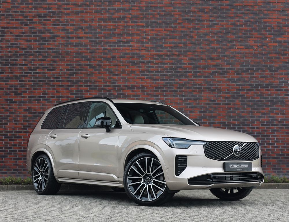 Bild des Angebotes Volvo XC90 T8 AWD Ultra Dark | Pano - AHK - Neu!