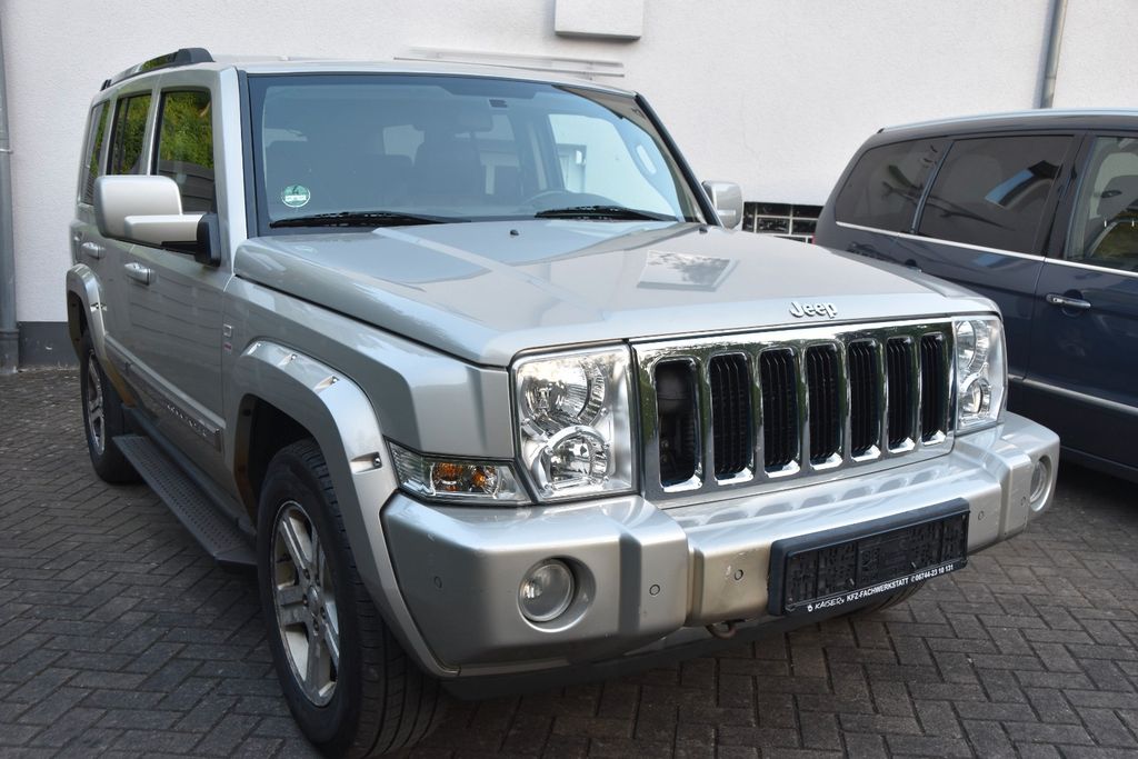 Jeep Commander 3.0 V6 CRD Limited/7 Sitzer