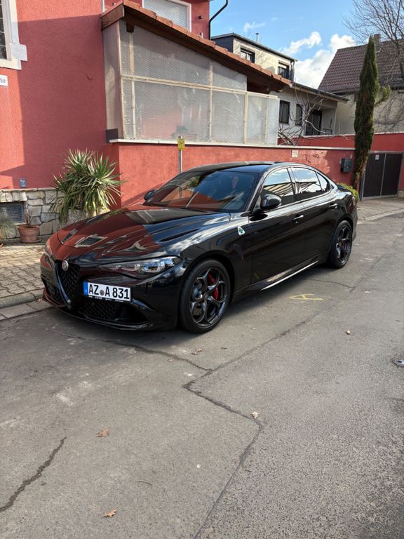 Bild des Angebotes Alfa Romeo Giulia 2.9 V6 Bi-Turbo 382 kW AT8 Quad. Supe...