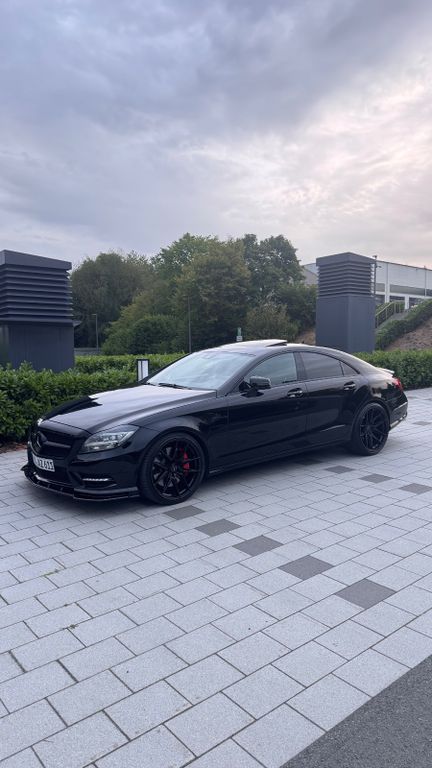 Bild des Angebotes Mercedes-Benz CLS 500 AMG Paket | V8 Biturbo