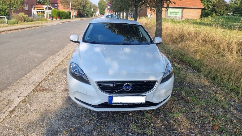 Bild des Angebotes Volvo V40 D4 190 PS Automatik | HU 08/2028