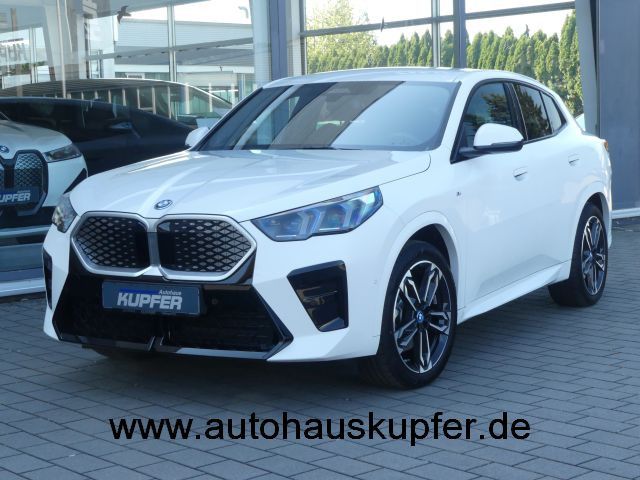 Bild des Angebotes BMW IX2 xDrive30 M Sportp. ACC°AHK°Ad.LED°Parkass.