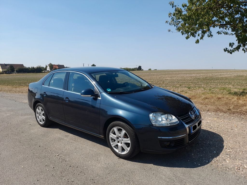 Bild des Angebotes Volkswagen Jetta 1.6 FSI Comfortline mit AHK