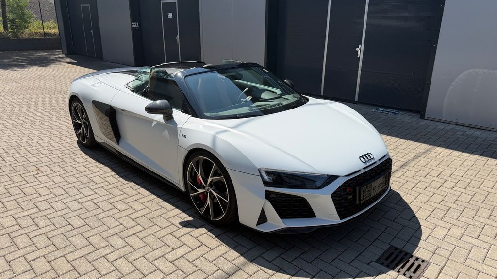 Bild des Angebotes Audi R8 Spyder V10 performance Exklusive Carbon